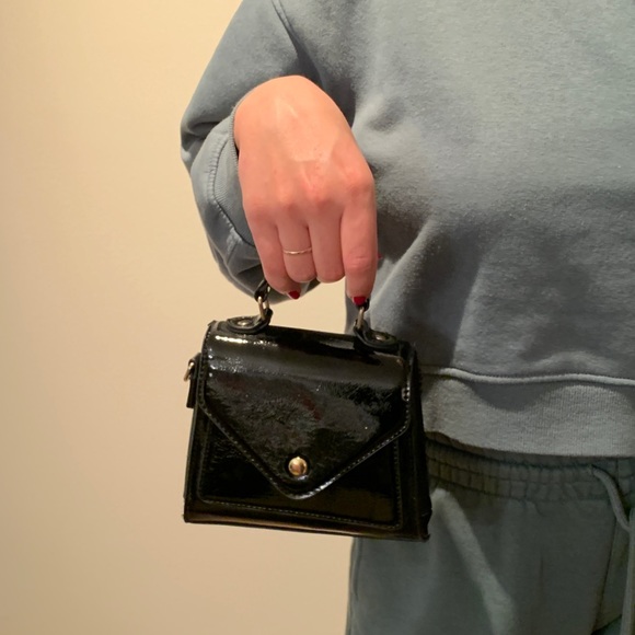 Perfect Tiny Bag!! - Picture 2 of 3